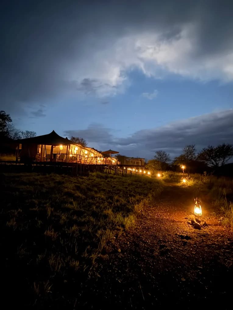 Tukaone Weavers Serengeti Camp